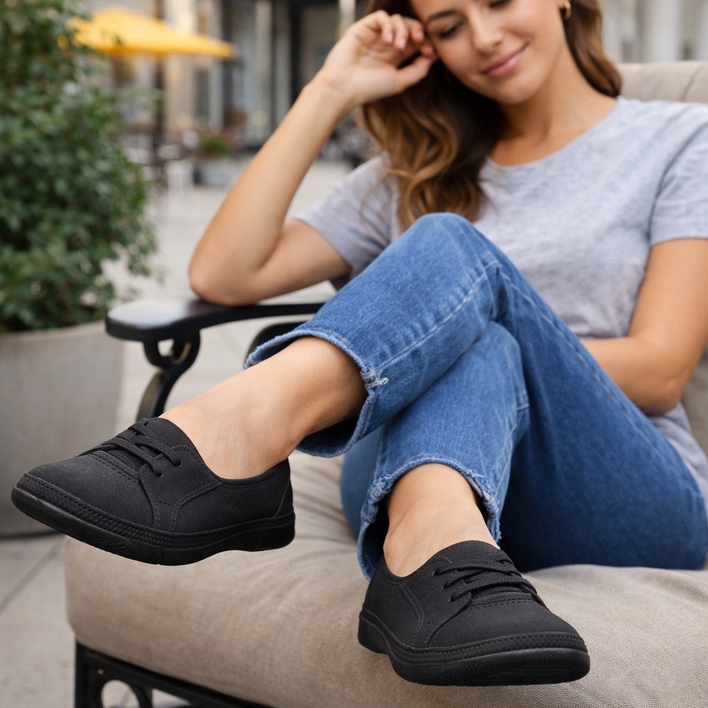 Skechers Slip-Ins Women’s Size 6 Black Comfort Sneakers NWT SKU SKGOF-6-MS